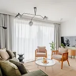 아파트 Posesja Plazowa Premium - & *